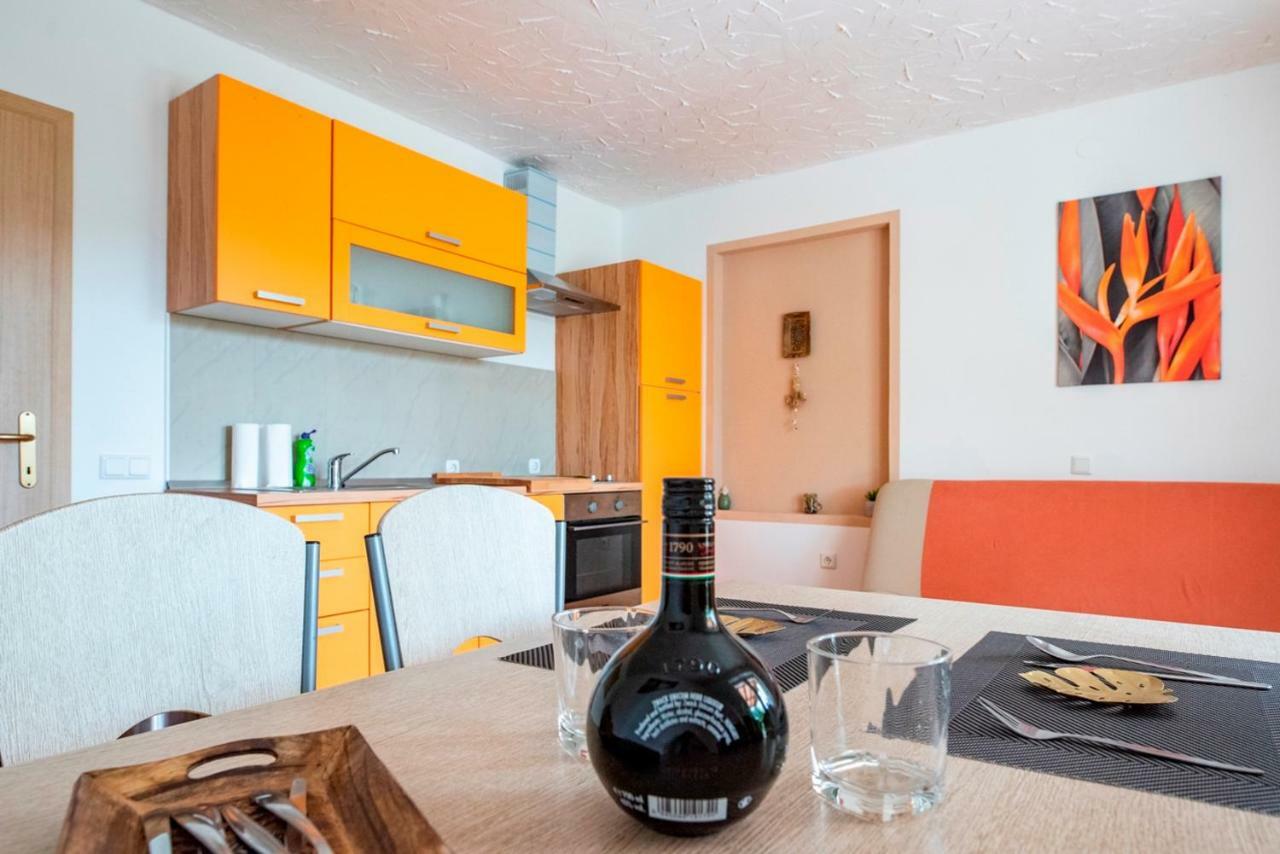 Lavanda Apartments&Studios Pinezići Exteriér fotografie